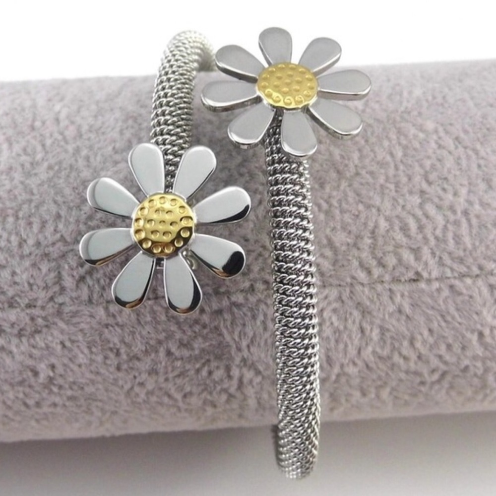 Bangle bracelet - Picture 2 of 4